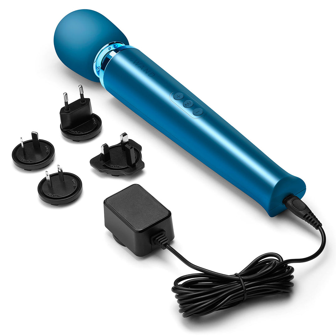 Le Wand Rechargeable Vibrating Massager – uveeclean
